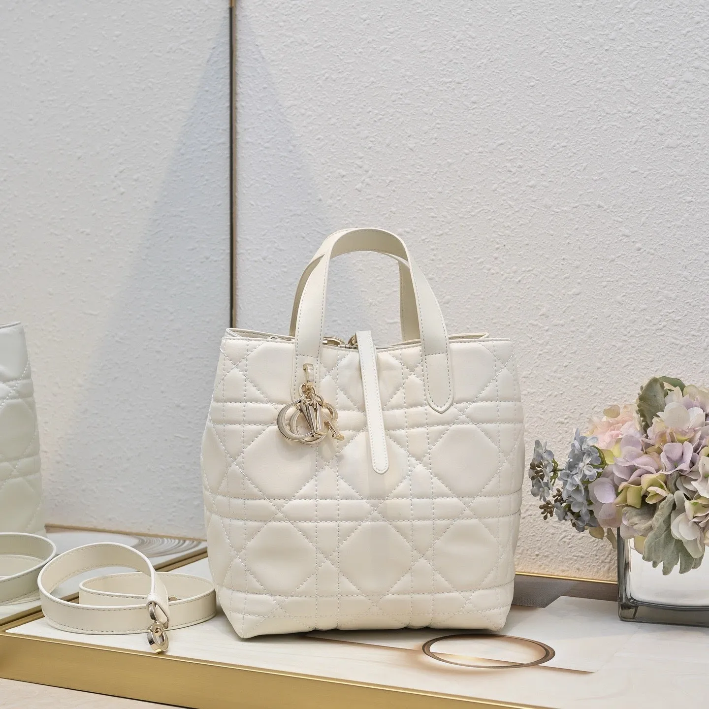 DR515 Small/Medium Dior Toujours Vertical Tote Bag