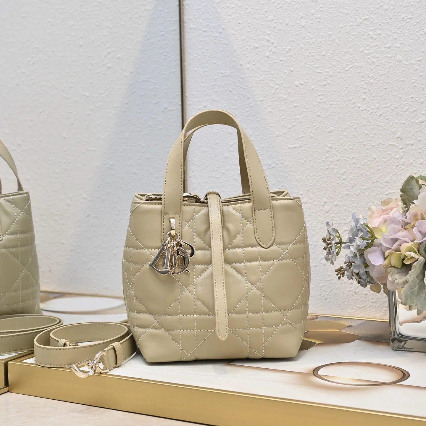 DR515 Small/Medium Dior Toujours Vertical Tote Bag
