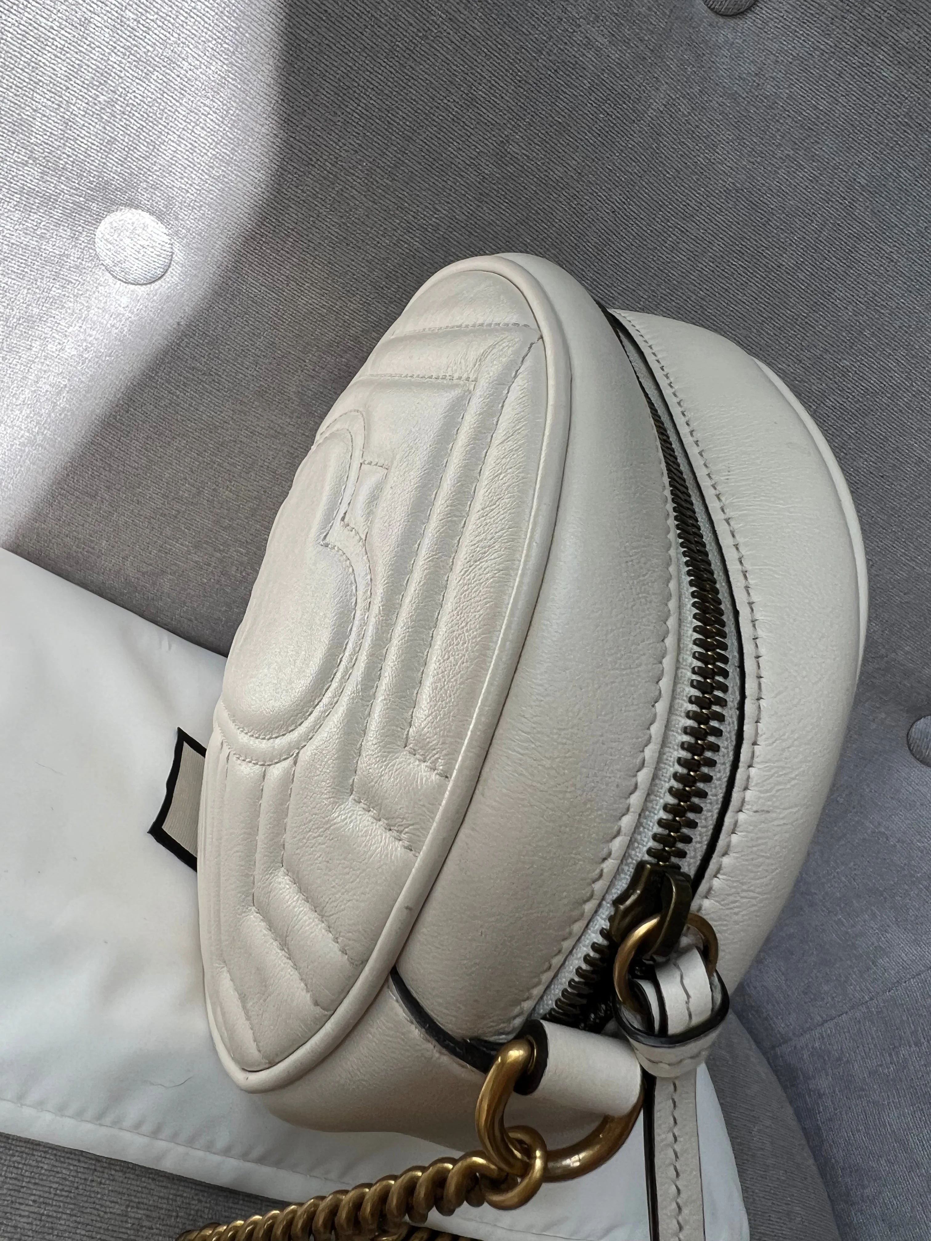 Gucci GG Round White Marmont Small Shoulder Bag