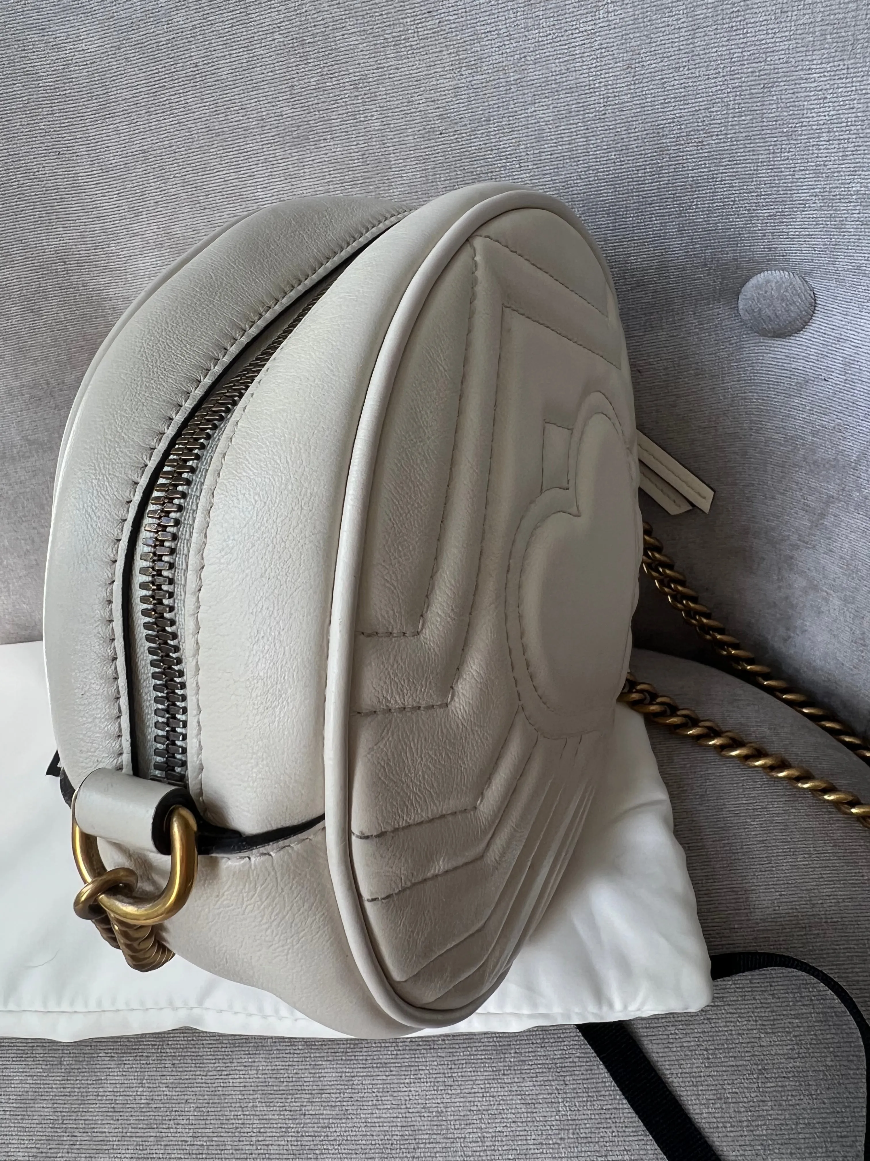 Gucci GG Round White Marmont Small Shoulder Bag
