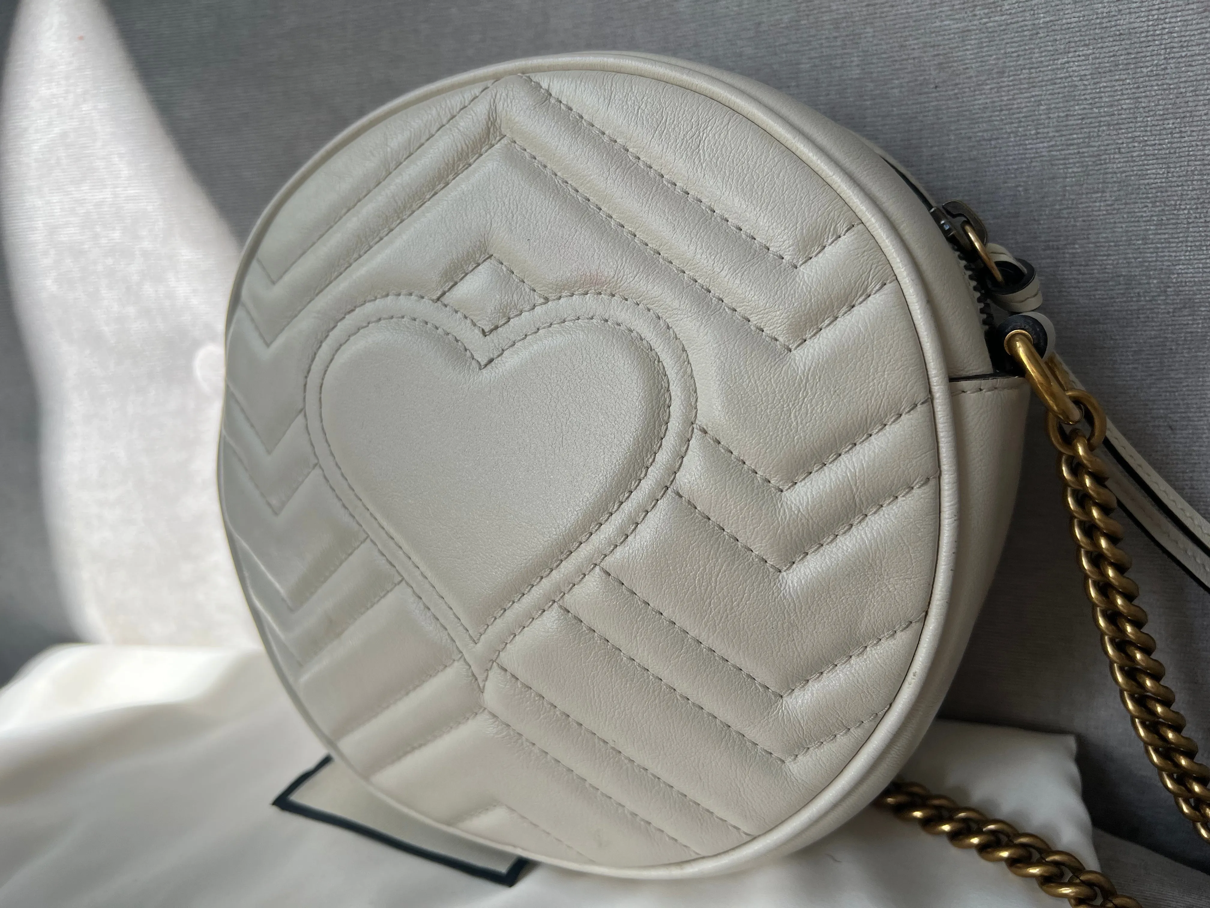 Gucci GG Round White Marmont Small Shoulder Bag