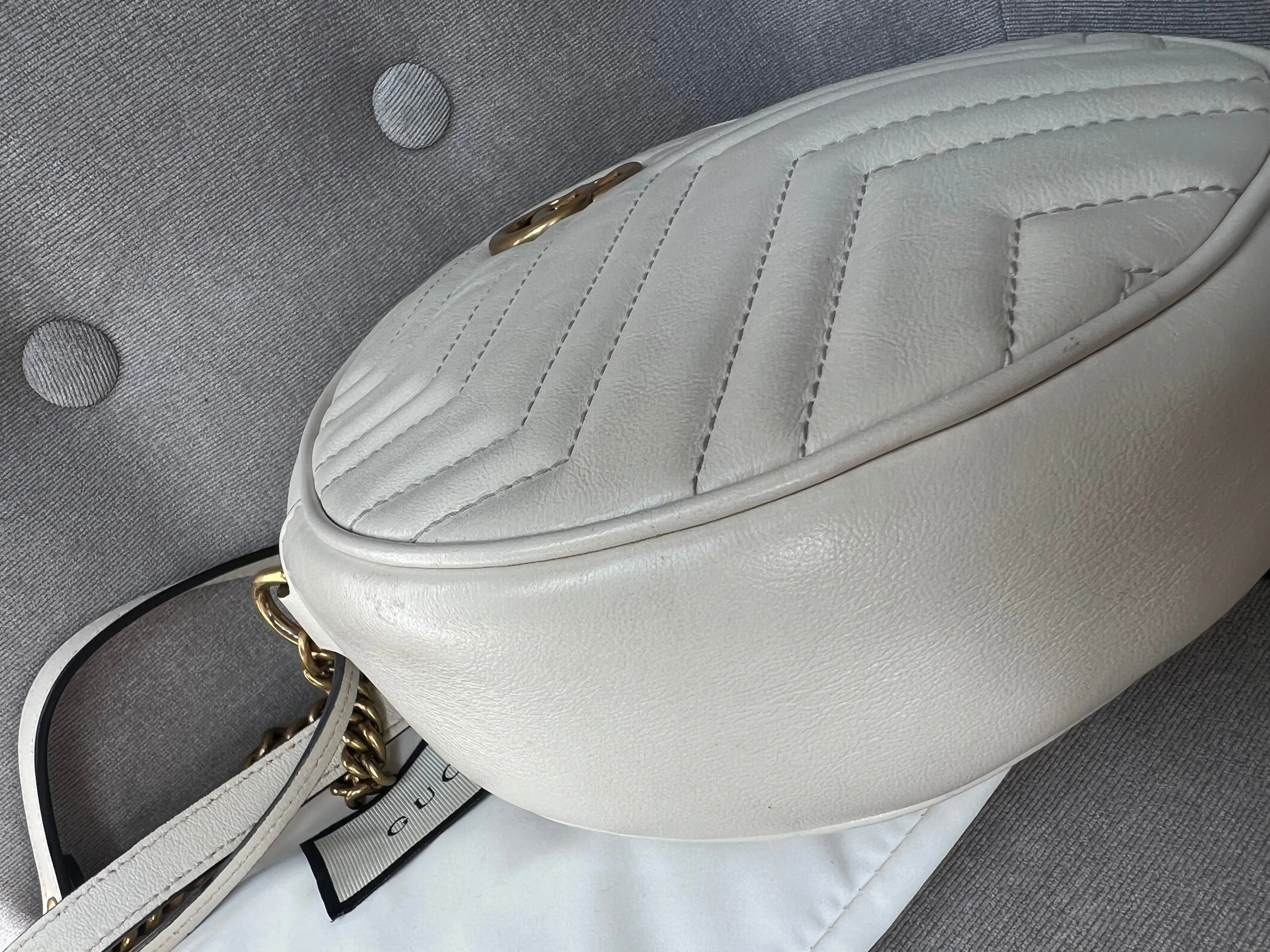 Gucci GG Round White Marmont Small Shoulder Bag