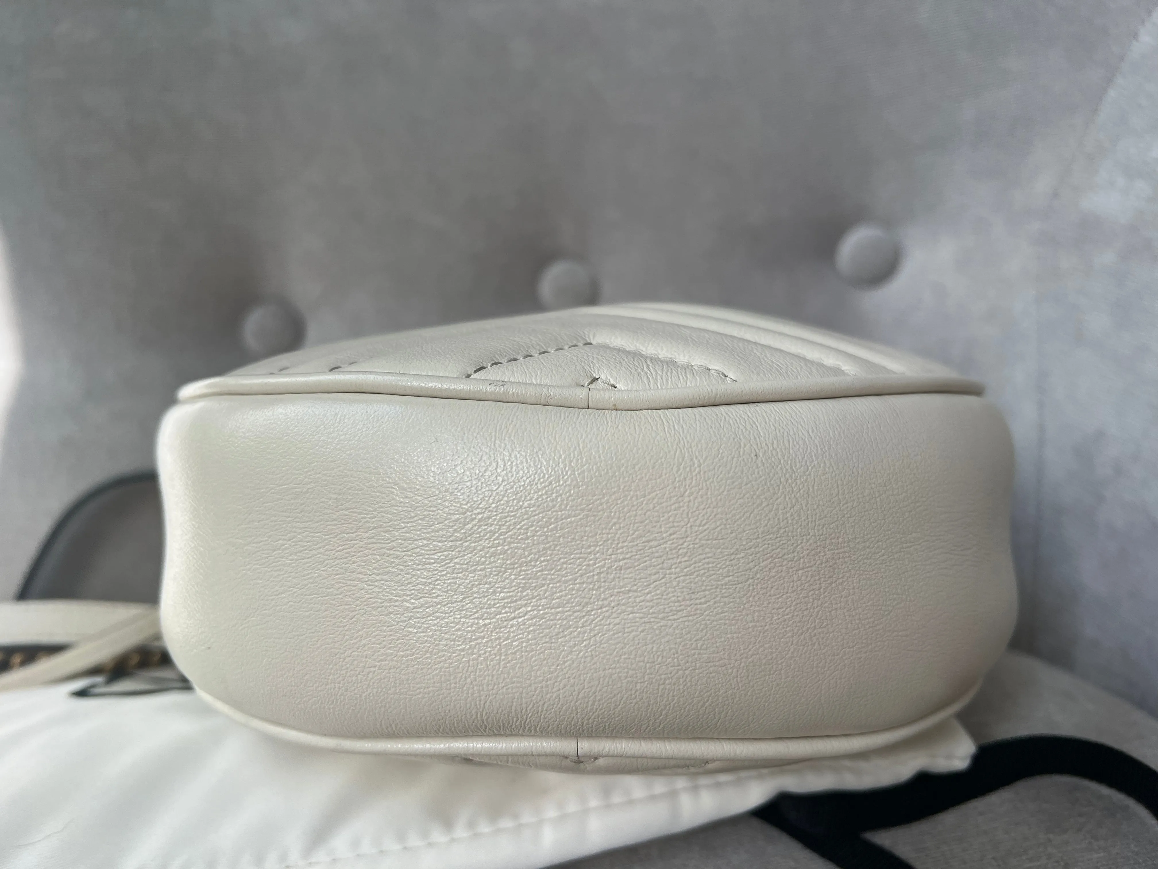 Gucci GG Round White Marmont Small Shoulder Bag