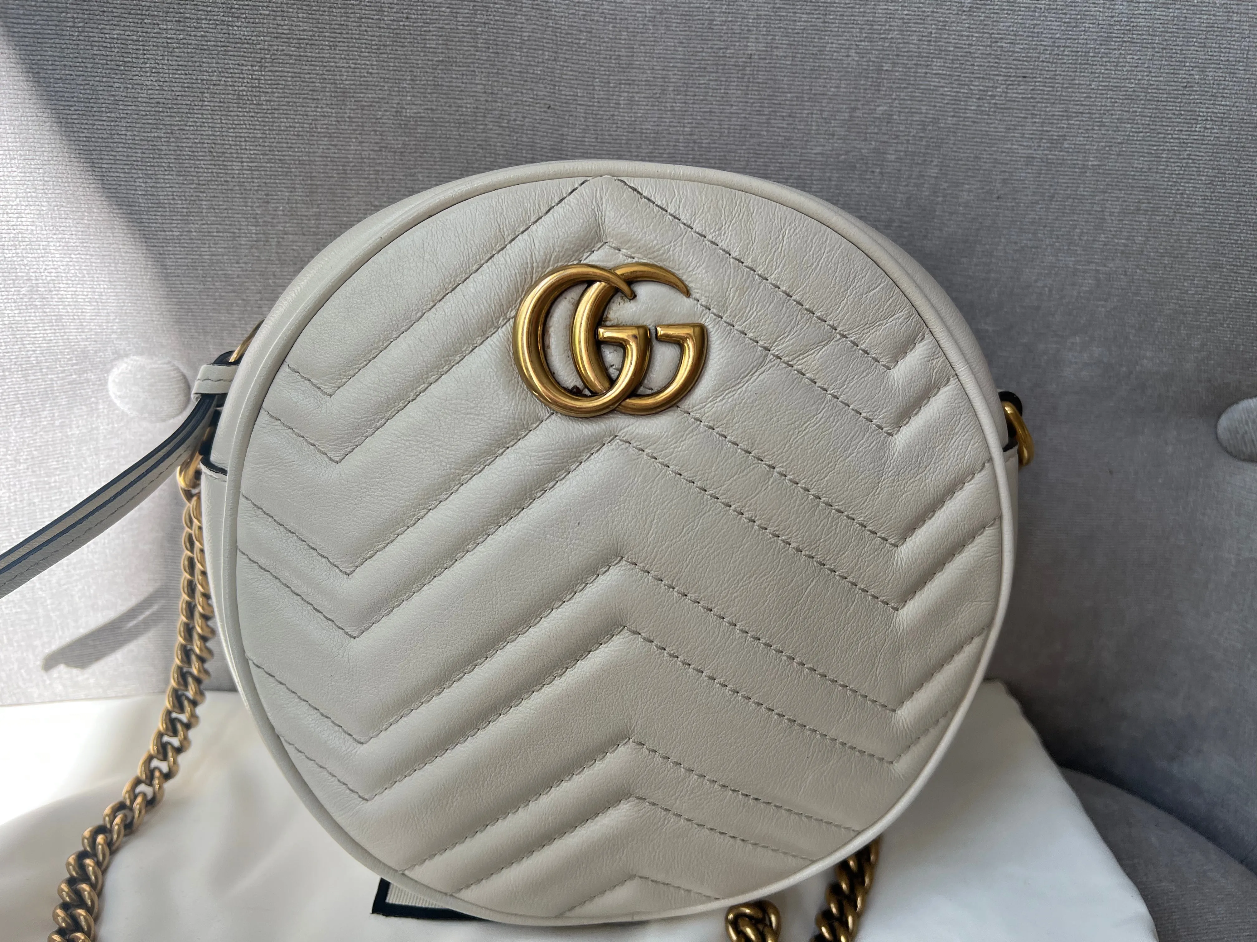 Gucci GG Round White Marmont Small Shoulder Bag