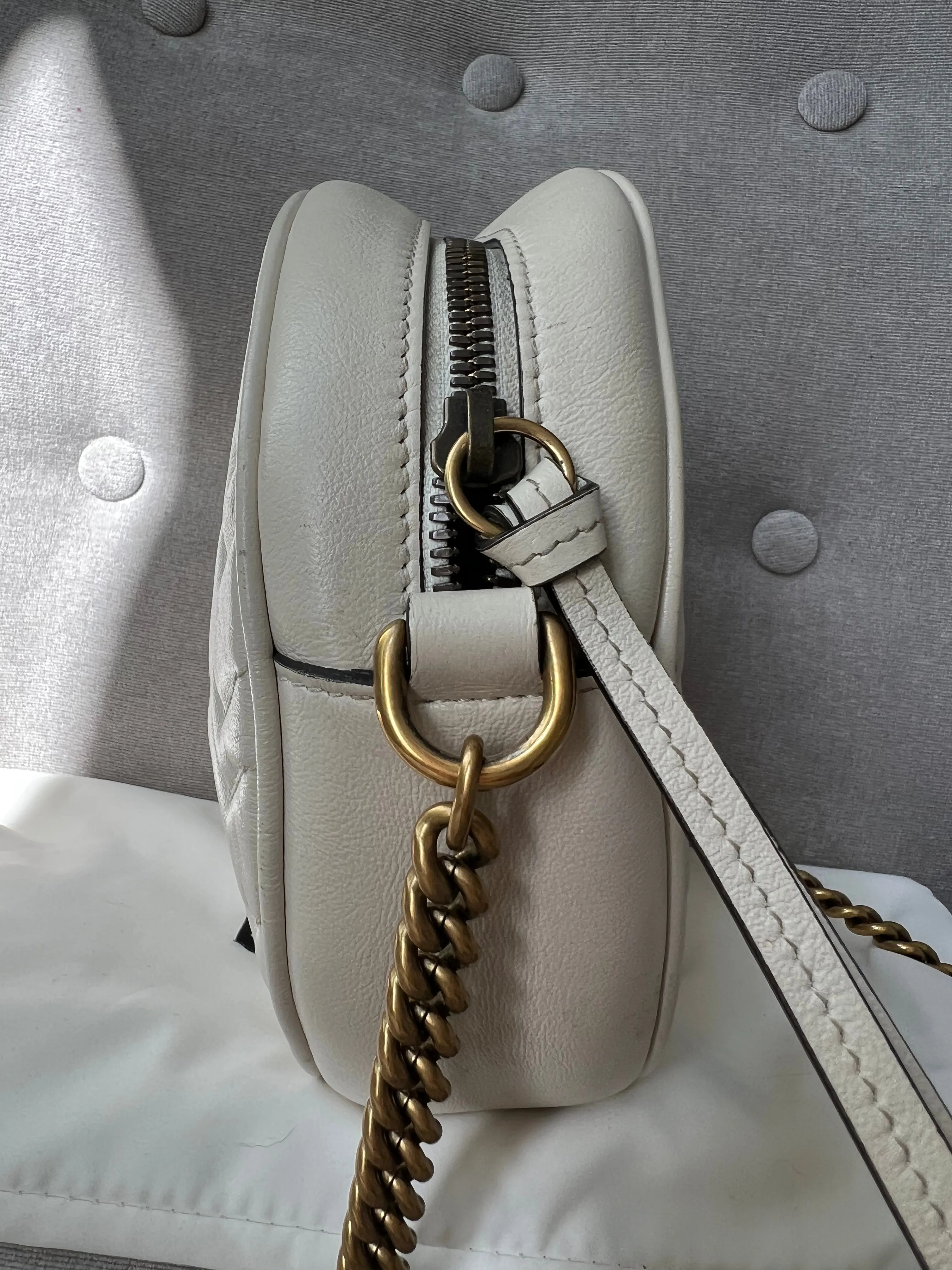 Gucci GG Round White Marmont Small Shoulder Bag