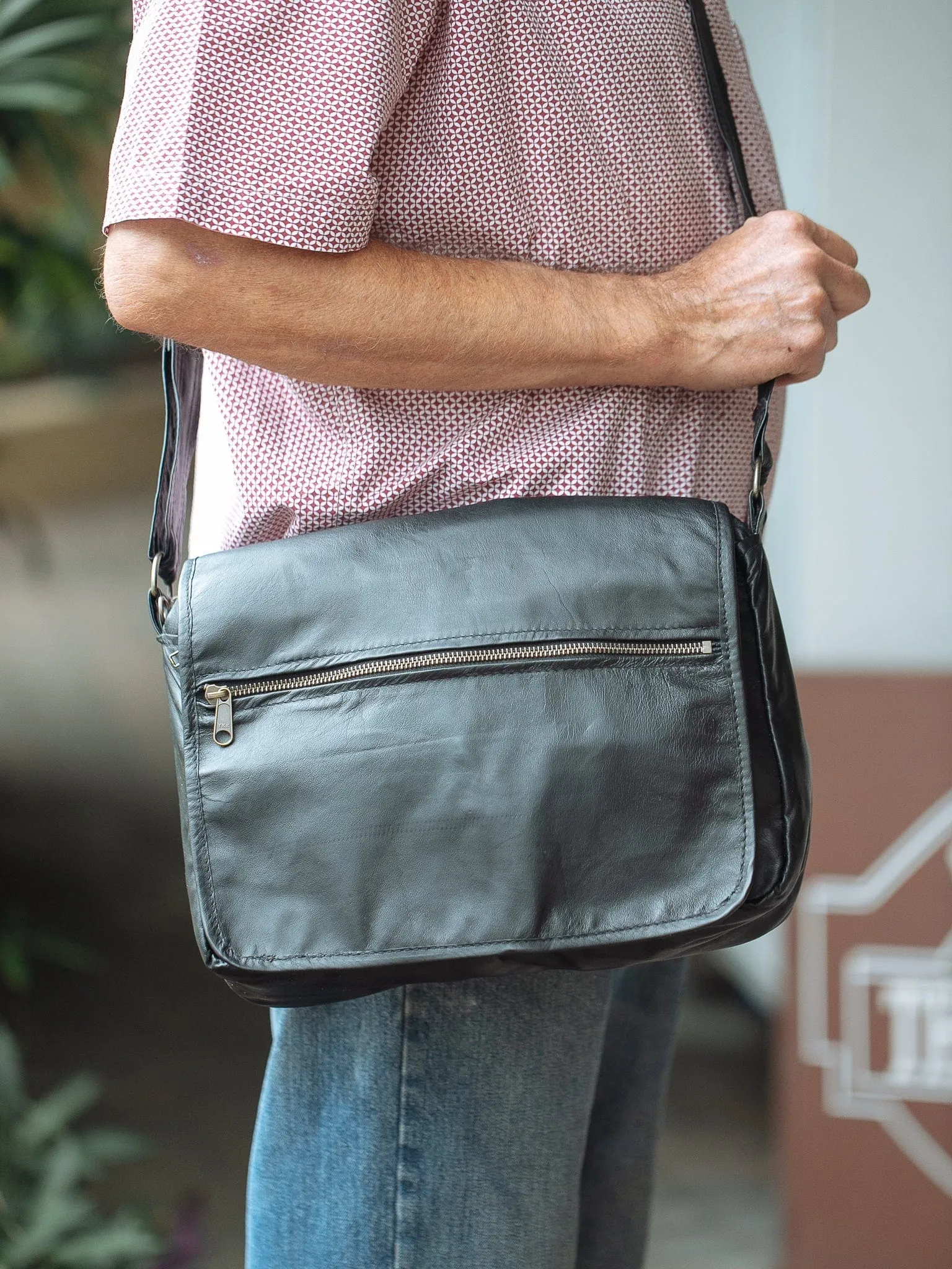 Zeuss Satchel Bag - Kangaroo