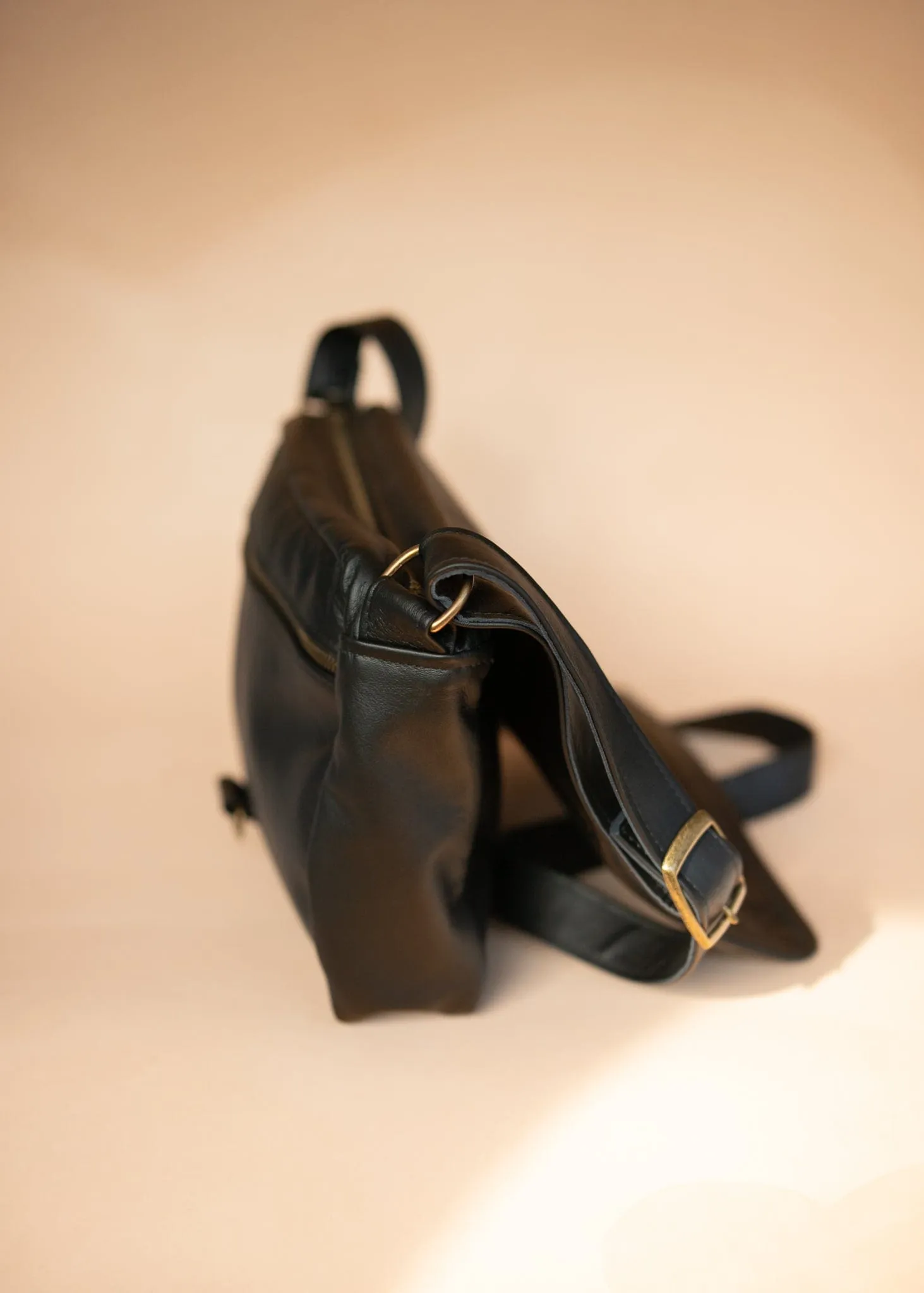 Zeuss Satchel Bag - Kangaroo