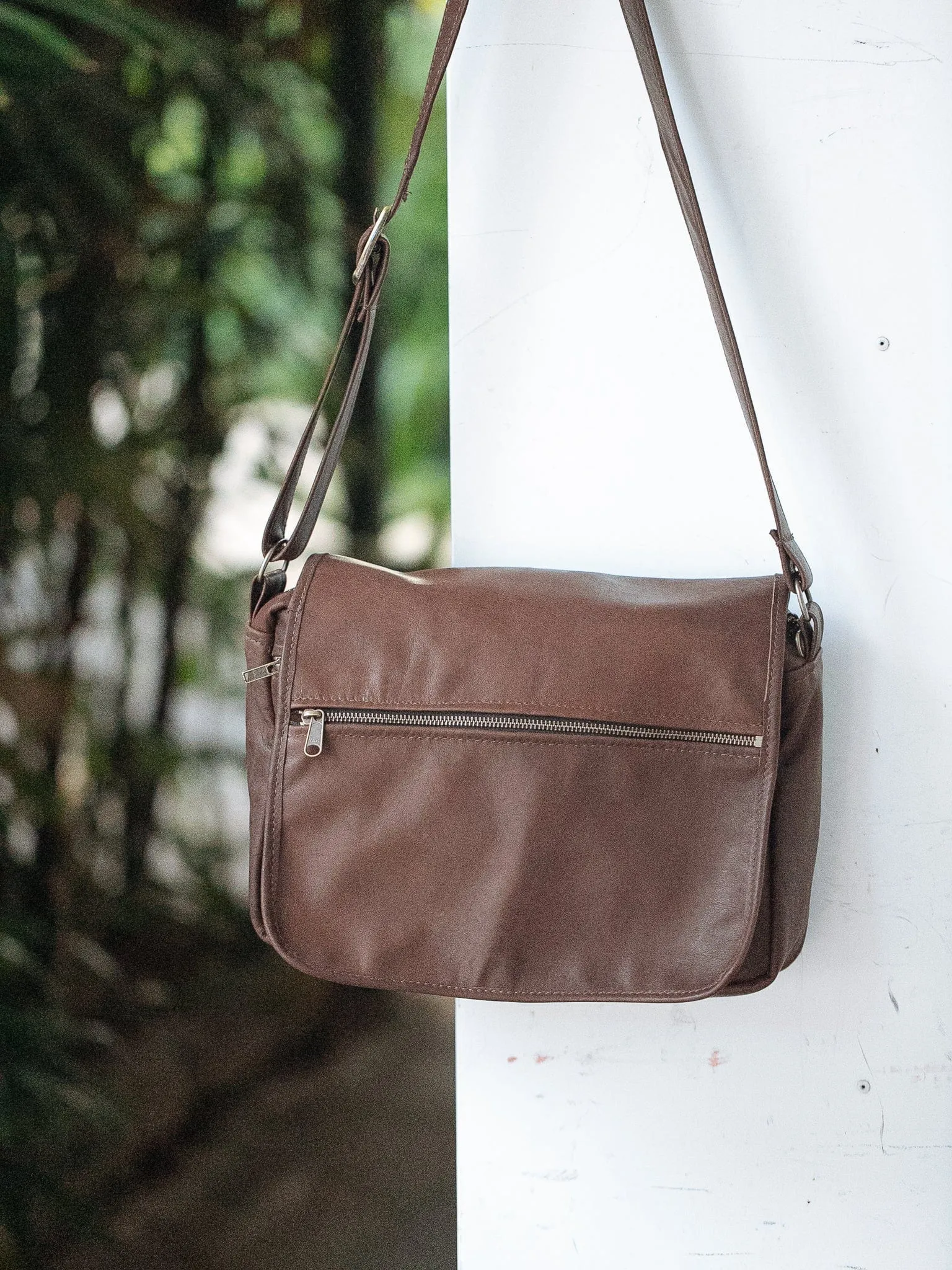 Zeuss Satchel Bag - Kangaroo
