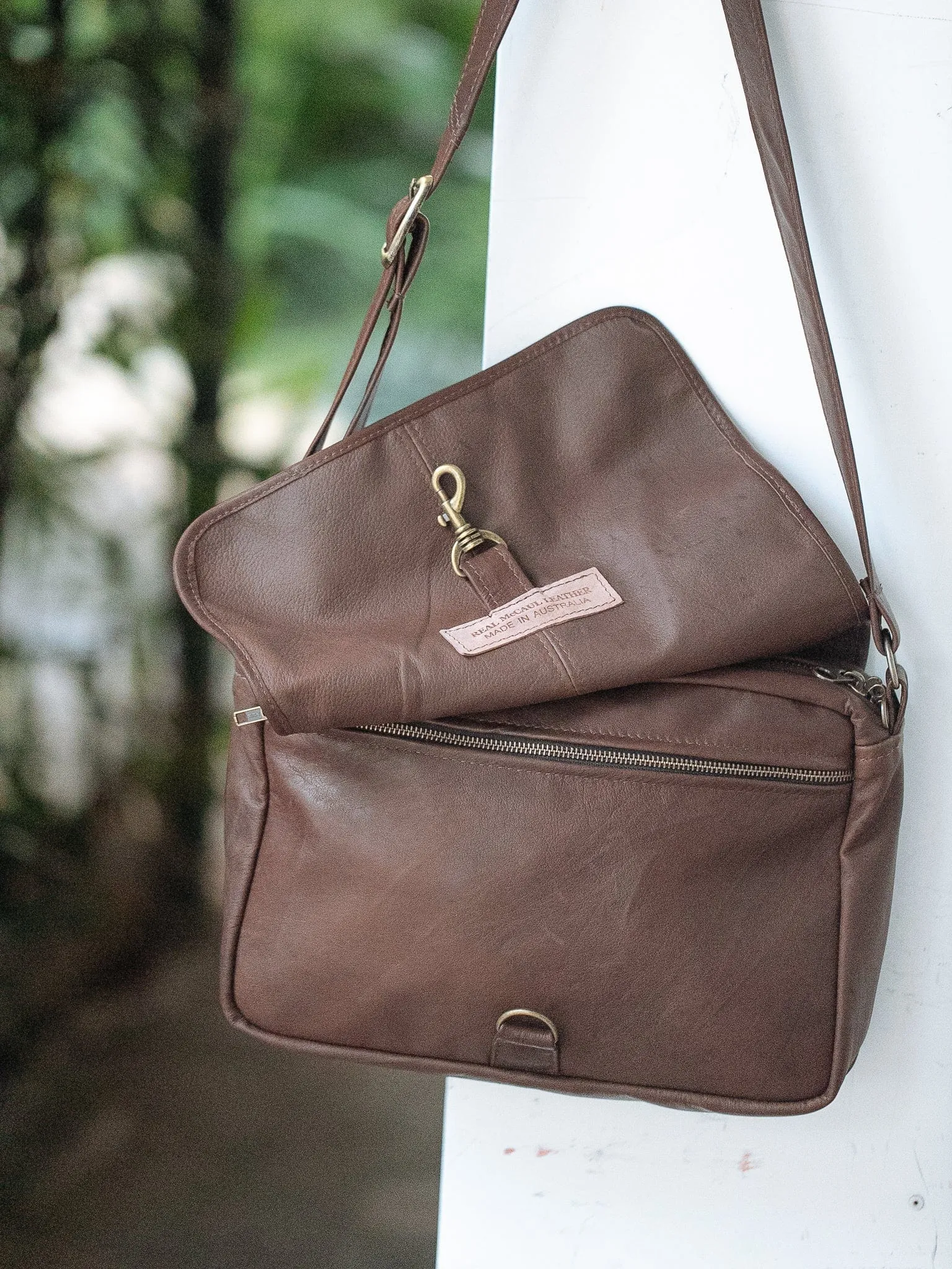 Zeuss Satchel Bag - Kangaroo